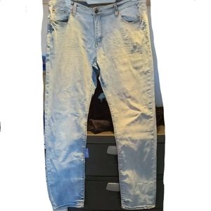 Rue21 Light Wash Denim Jeans 38/32